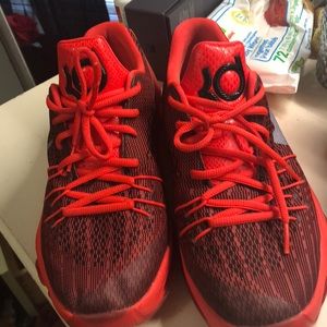 KDs Nike: ACCEPTING OFFERS